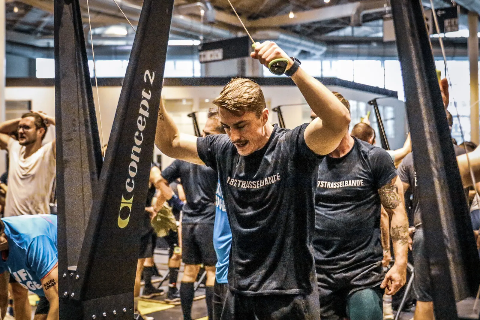 Konstantin bei einem Hybrid-Wettkampf in der Halle